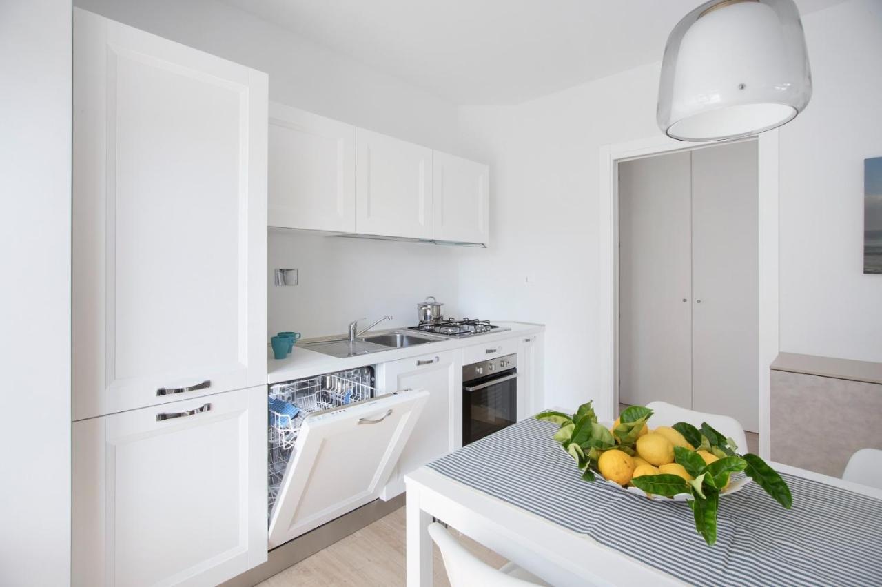 Italianway - Cristoforo Colombo 12 Apartment San Bartolomeo Al Mare Exterior photo